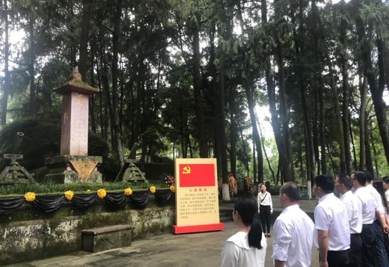 对峙党建引领 筑牢消防“红色樊篱” 海晶石油发展“我是消防员”党建活动 (5)_800-550